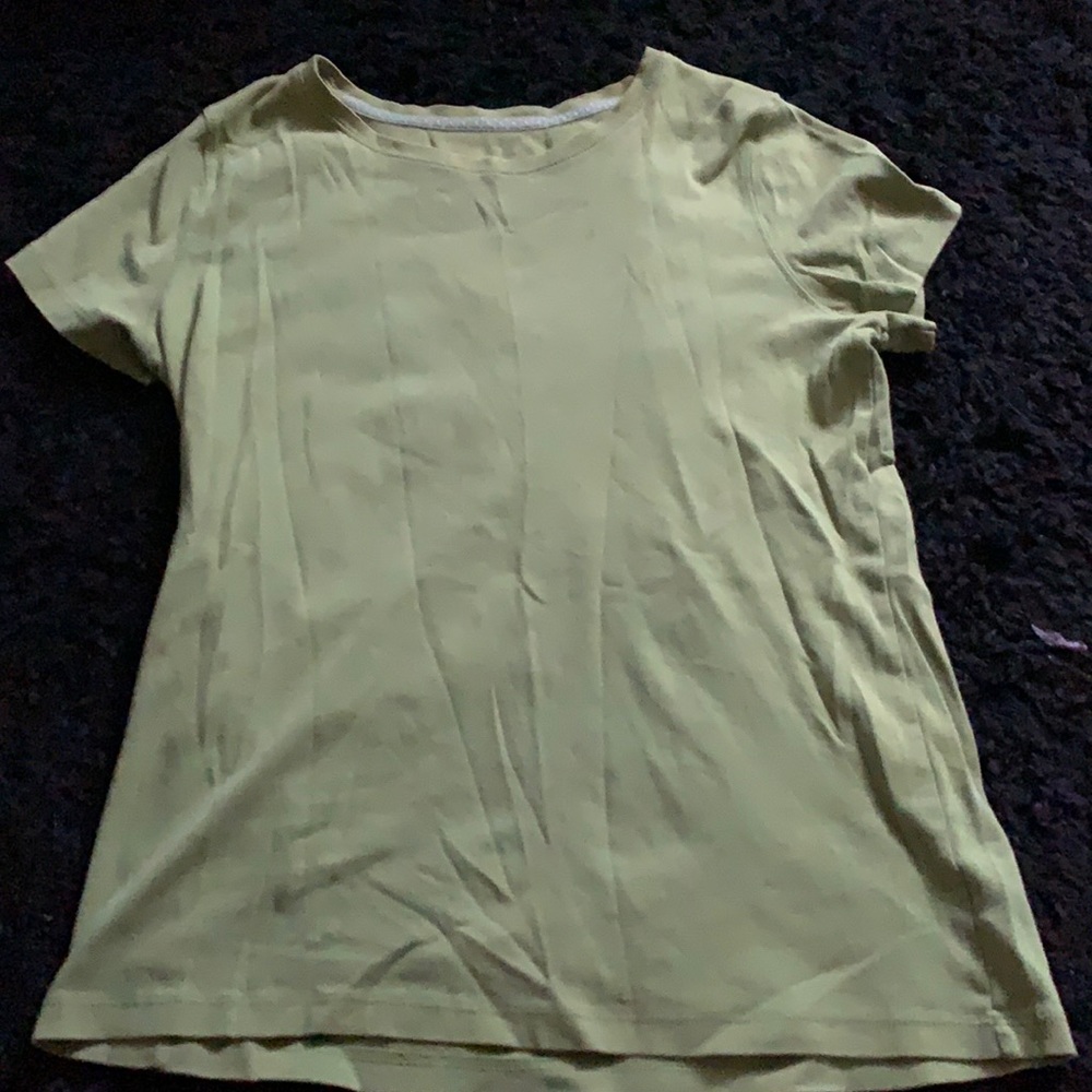 Green tee💚